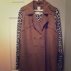 Chico’s leopard top and brown jumper